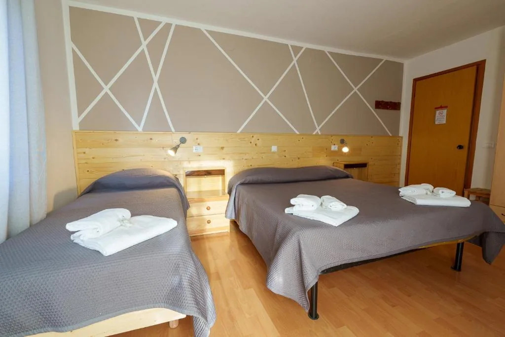 Triple Room — Hotel Park Oasi