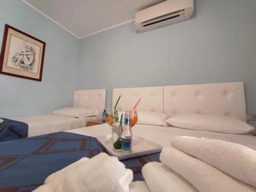 Triple Room — Hotel Villa Mirella