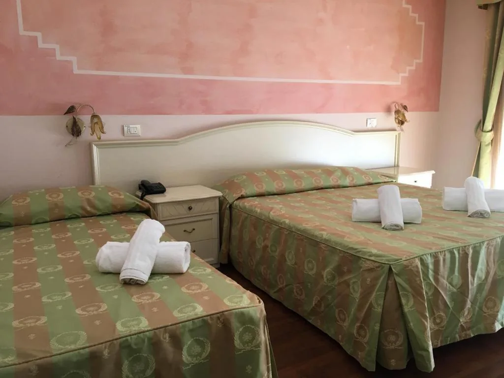 Triple Room — Hotel Villa Strassoldo
