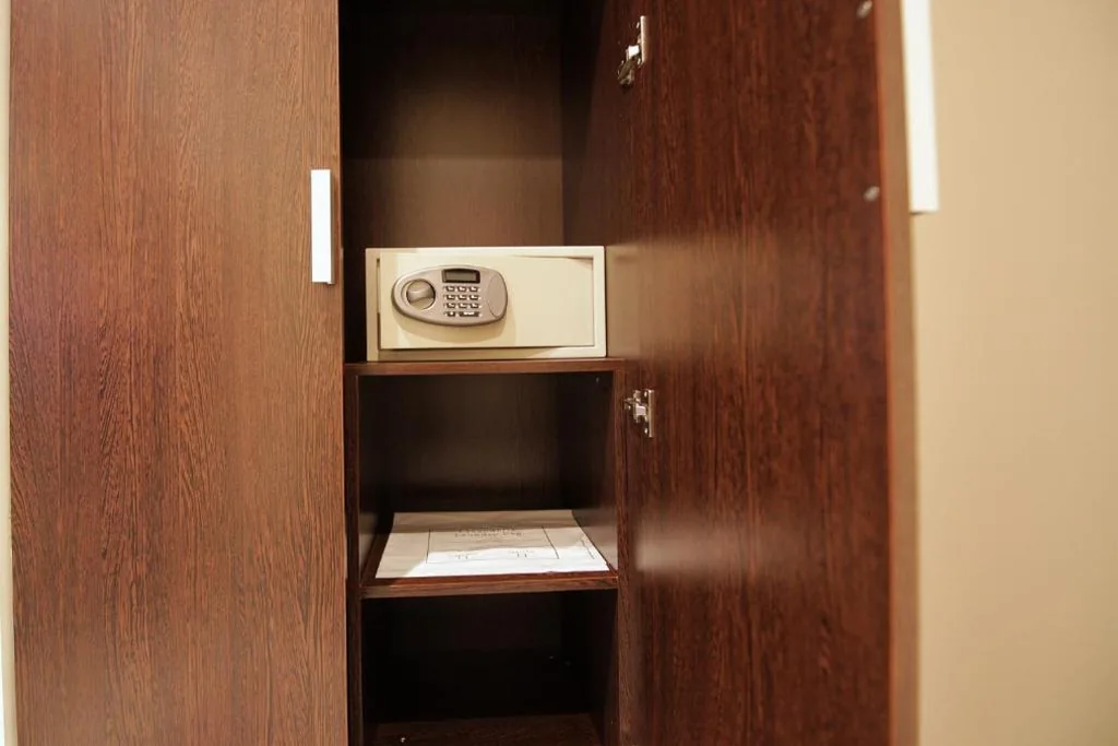 Standard Triple Room — Hotel Major