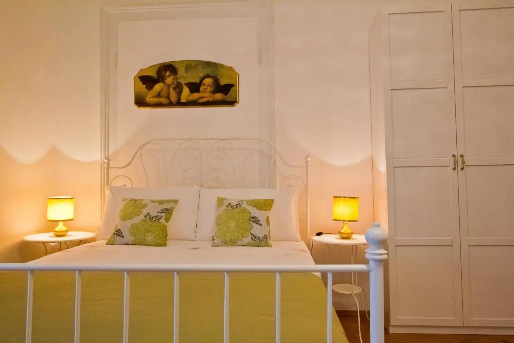 Camera Tripla Superior — Golden Rooms Bed & Breakfast