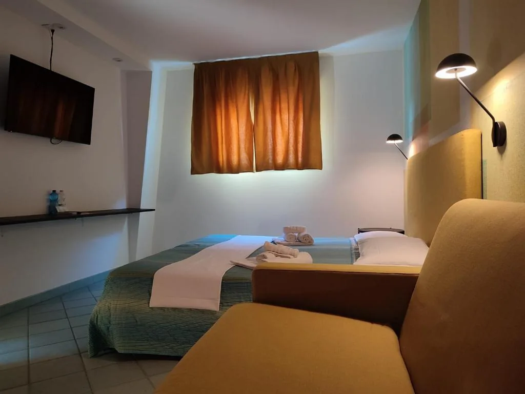 Camera Tripla Superior — Hotel Alisei