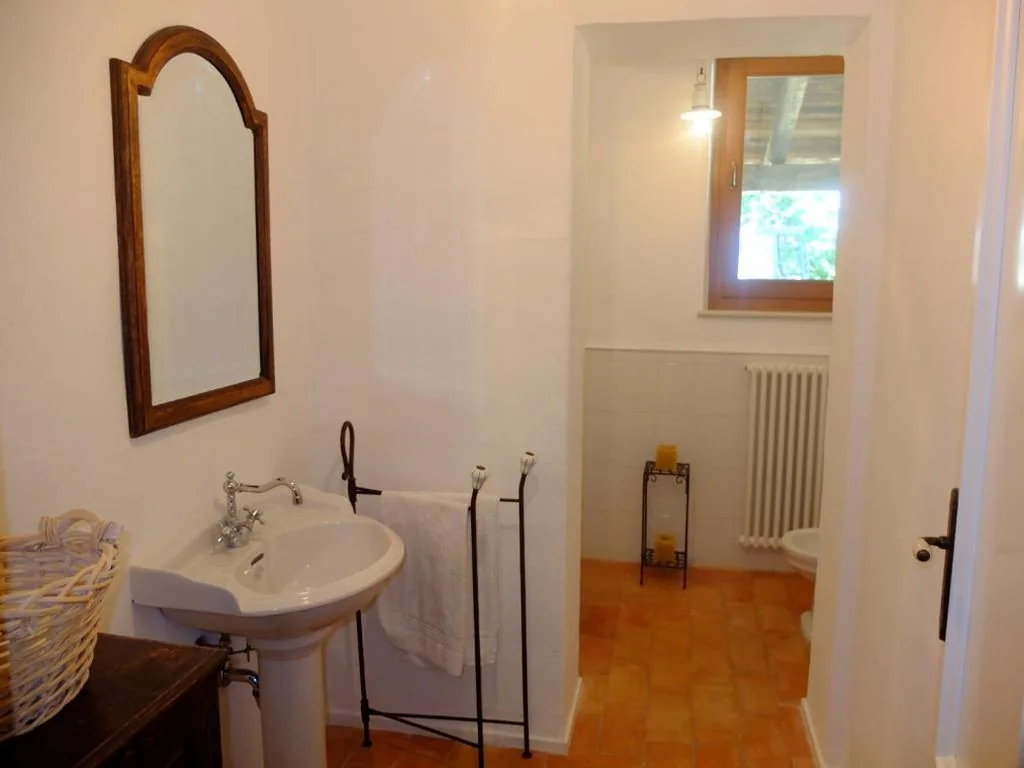 Capriva Del Friuli – CASA RONCUS — foto 8
