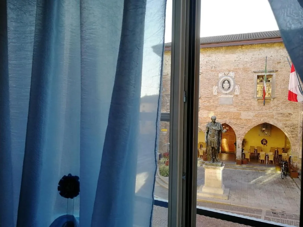 Domus Iulii — foto 8