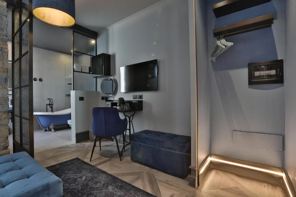FORVM bijoux ROOMS — foto 4