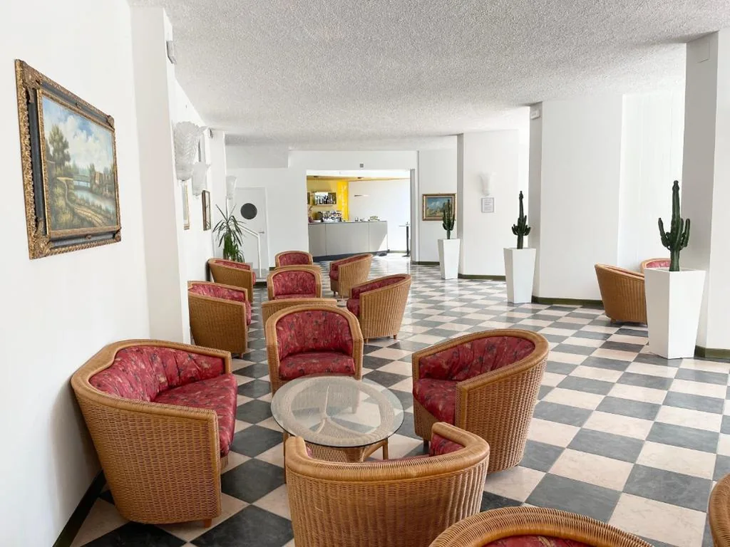 Hotel Carlton — foto 5