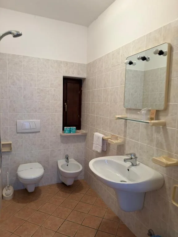 Hotel casa del pellegrino – Castelmonte — foto 6