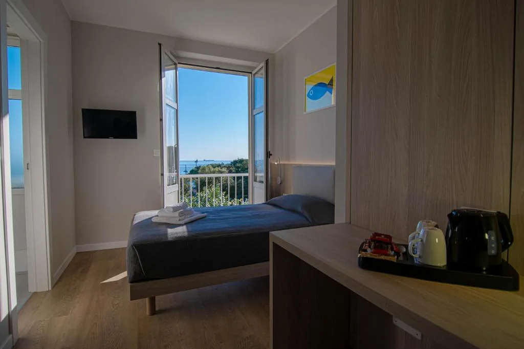 Hotel Tritone