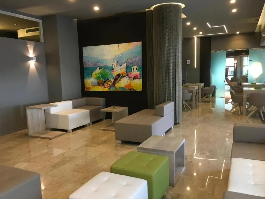 International Beach Hotel — foto 3