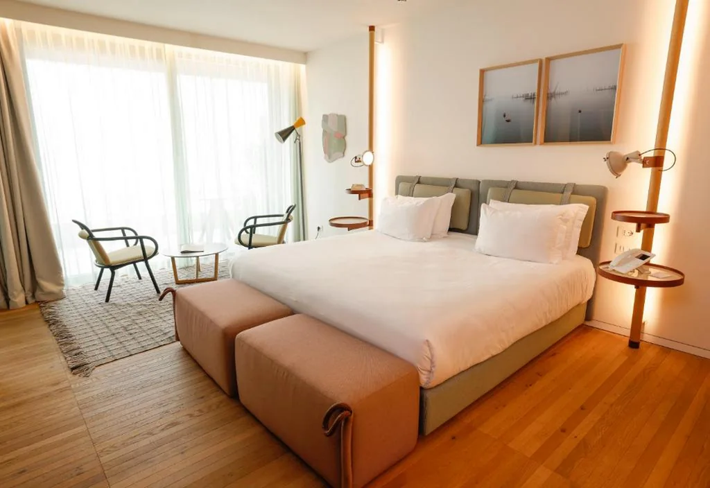 Junior Suite con Balcone — Laguna Faro Suites – Adults Only