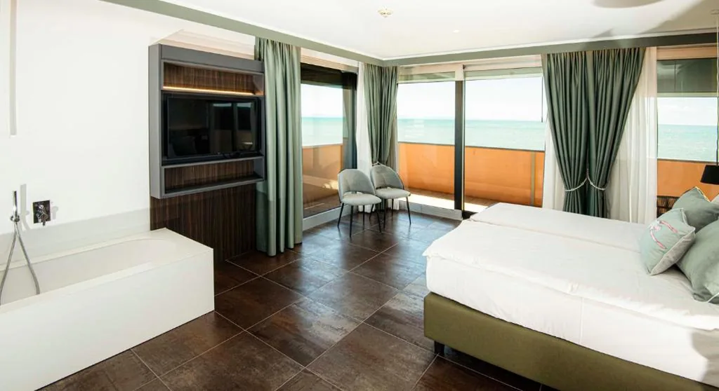 Junior Suite con Vista Mare — Hotel Europa Lignano