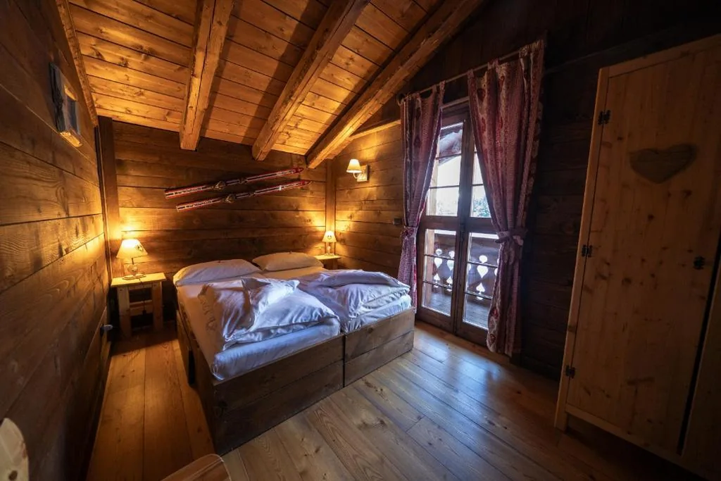 Junior Suite — Eirl DOLOMITES Retreat Sappada