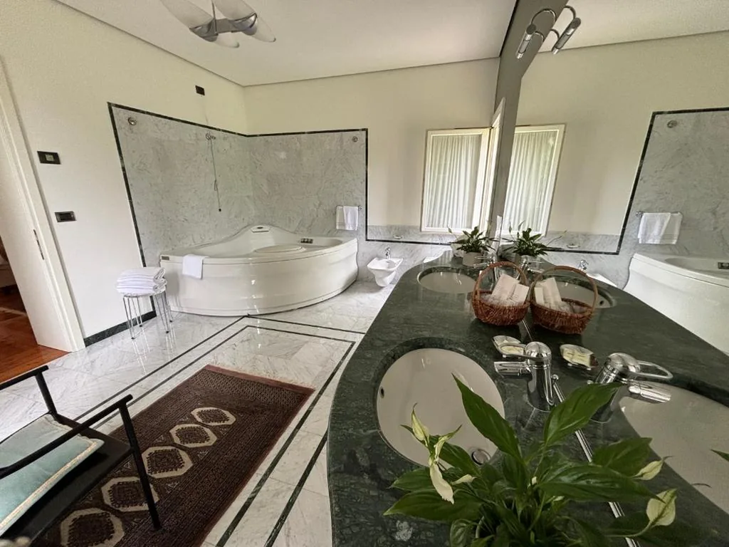 Junior Suite — Hotel Villa Ca Damiani