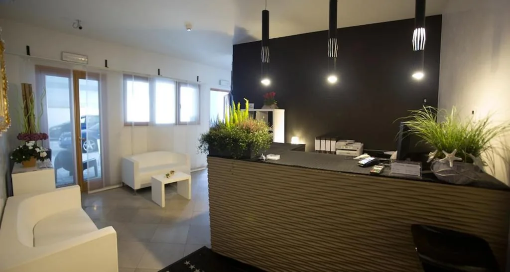 Lacroma Aparthotel — foto 3