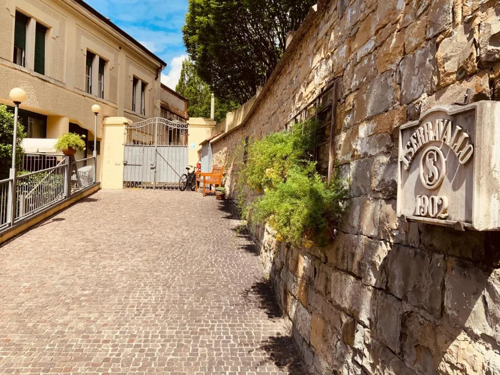 Le Residenze dei Serravallo