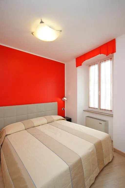 Studio Apartment (3 Adults) — Hotel Roma