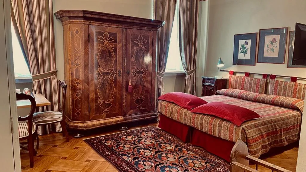 Monolocale King con Divano-Letto — Residenza Le 6 A