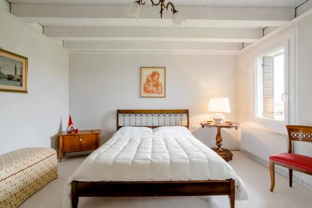 Two-Bedroom Suite — B&B Ernestine Family Home