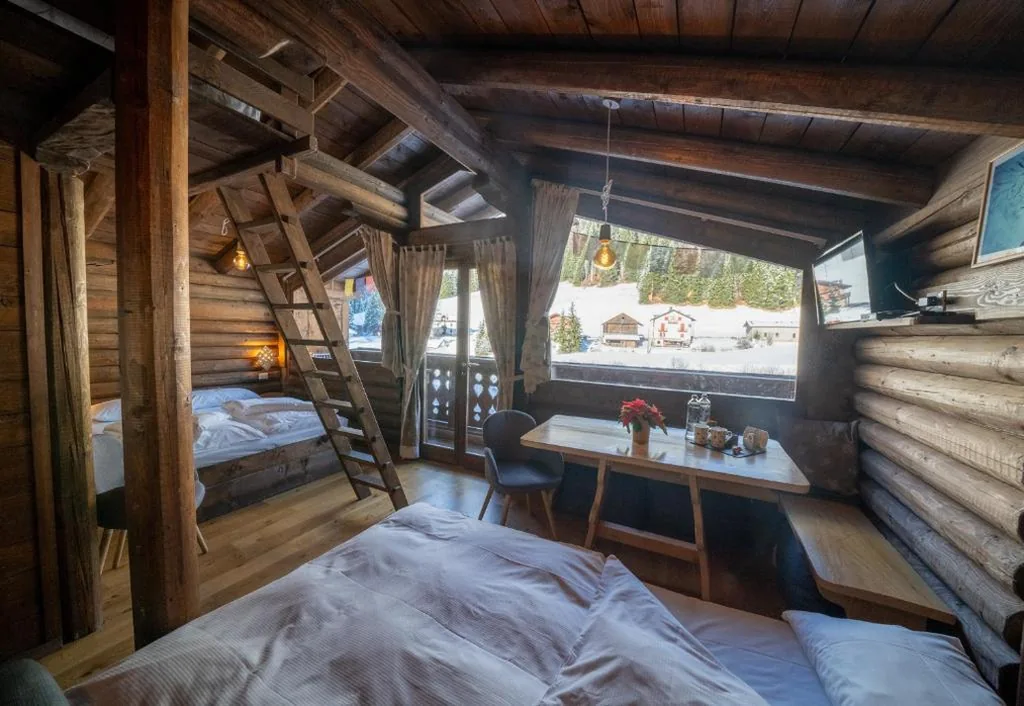 Suite Deluxe con Vasca Idromassaggio — Eirl DOLOMITES Retreat Sappada