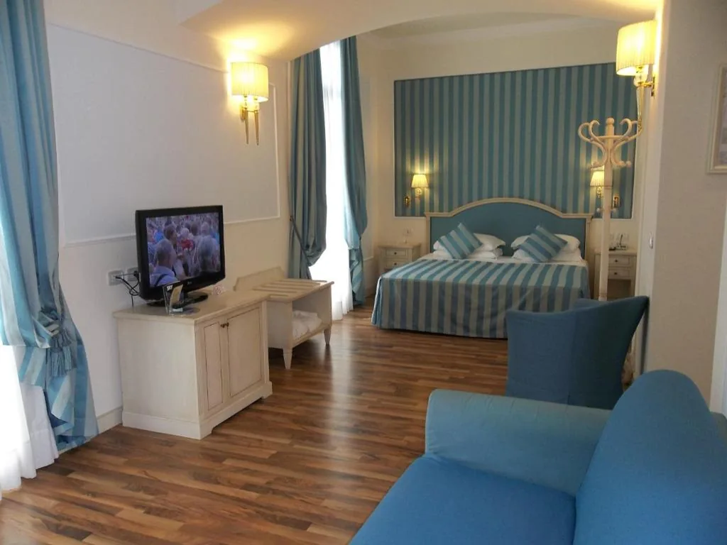 Suite Familiare — Hotel Italia Palace