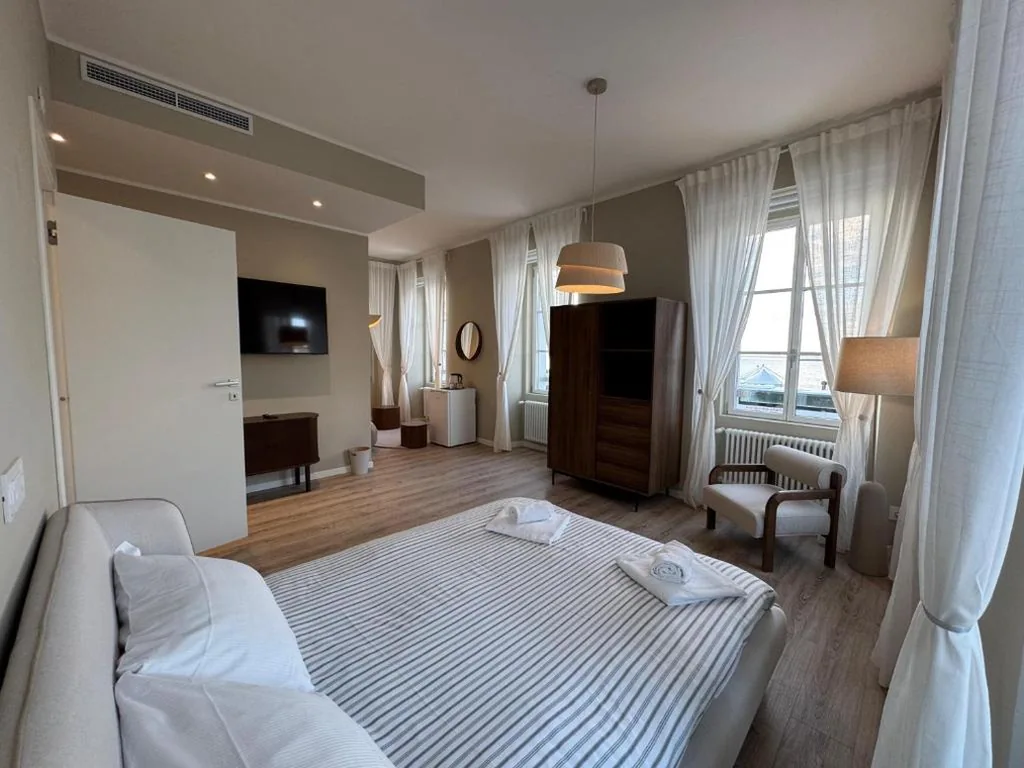 Suite Superior con Vista Mare — HOMEY I Pep’s Rooms & Apartment