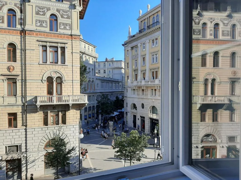 Trieste Center Rooms & Apartments – Fiori di Trieste — foto 6