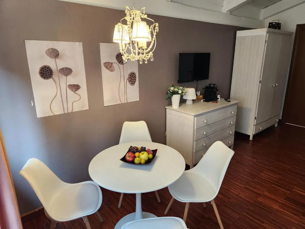 Gaia Suites – A due passi dal centro – Parcheggio privato
