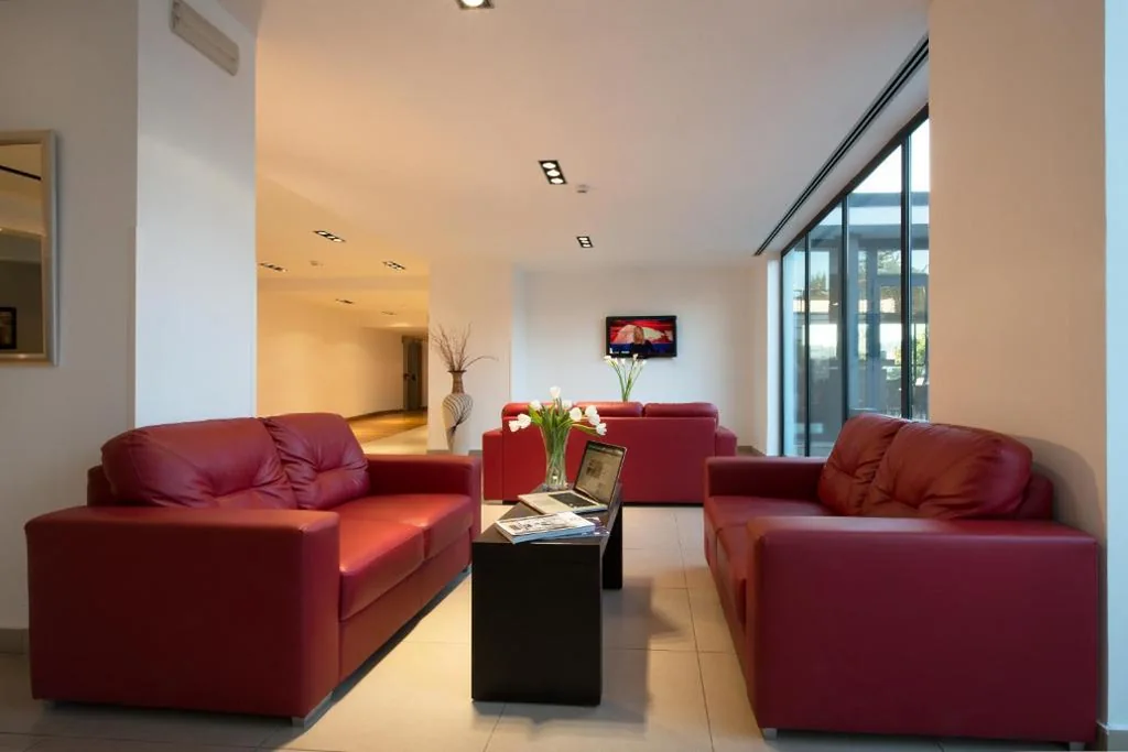 Garden Hotel — foto 4