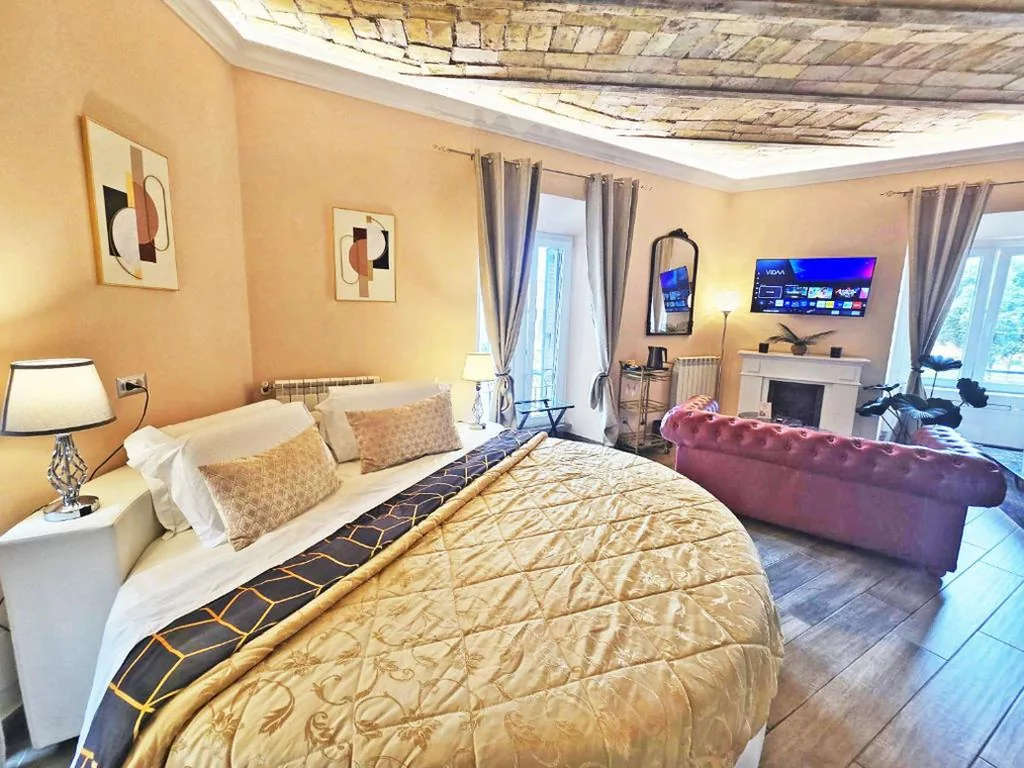 Giulya Guesthouse Hospety Group