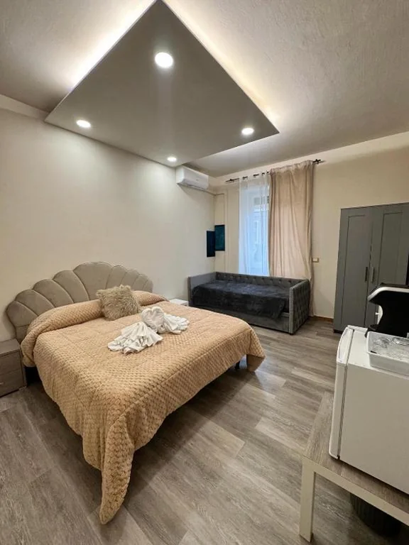 Glint House Prestige