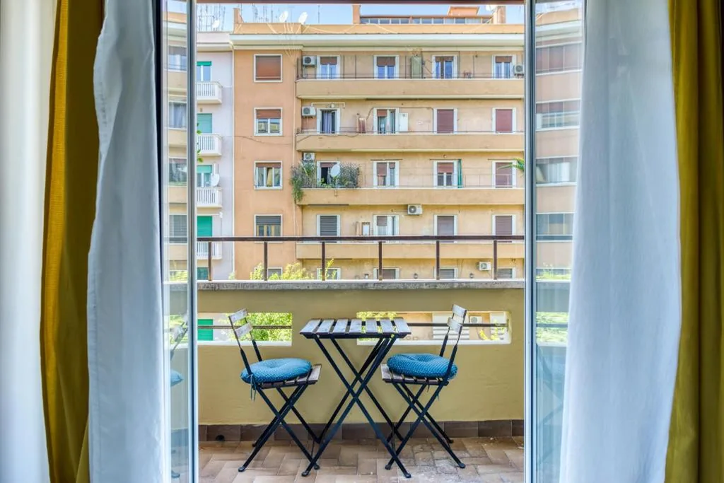 Grand Sapienza Apartment by RHR