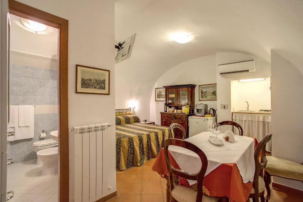 Grand Suite — Navona Gallery Suites