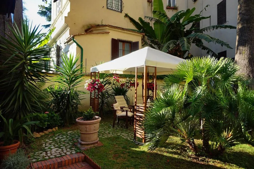 Green Hotel — foto 4