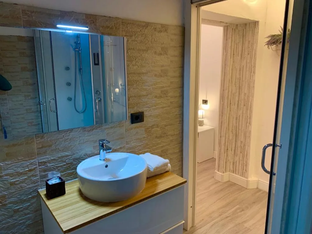 Guest House Virginia’s Rooms-Private free Parking and Top Carignano District — foto 3