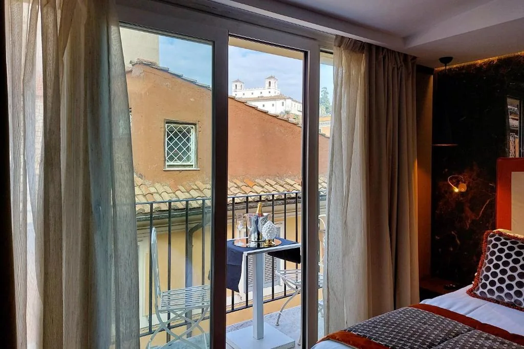HELMIRAGE Piazza di Spagna Suite — foto 5