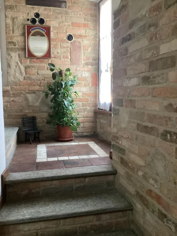 Holiday House Antica Dimora Soggiorni in langa centro storico La Morra — foto 3