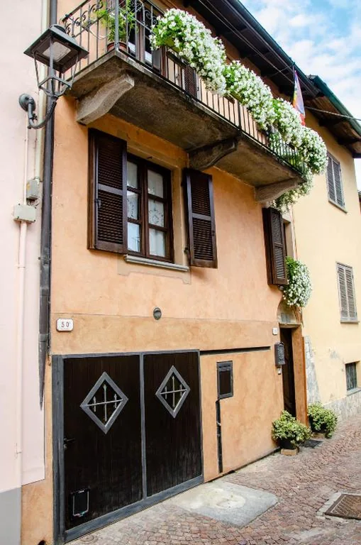 Holiday House Antica Dimora Soggiorni in langa centro storico La Morra — foto 6