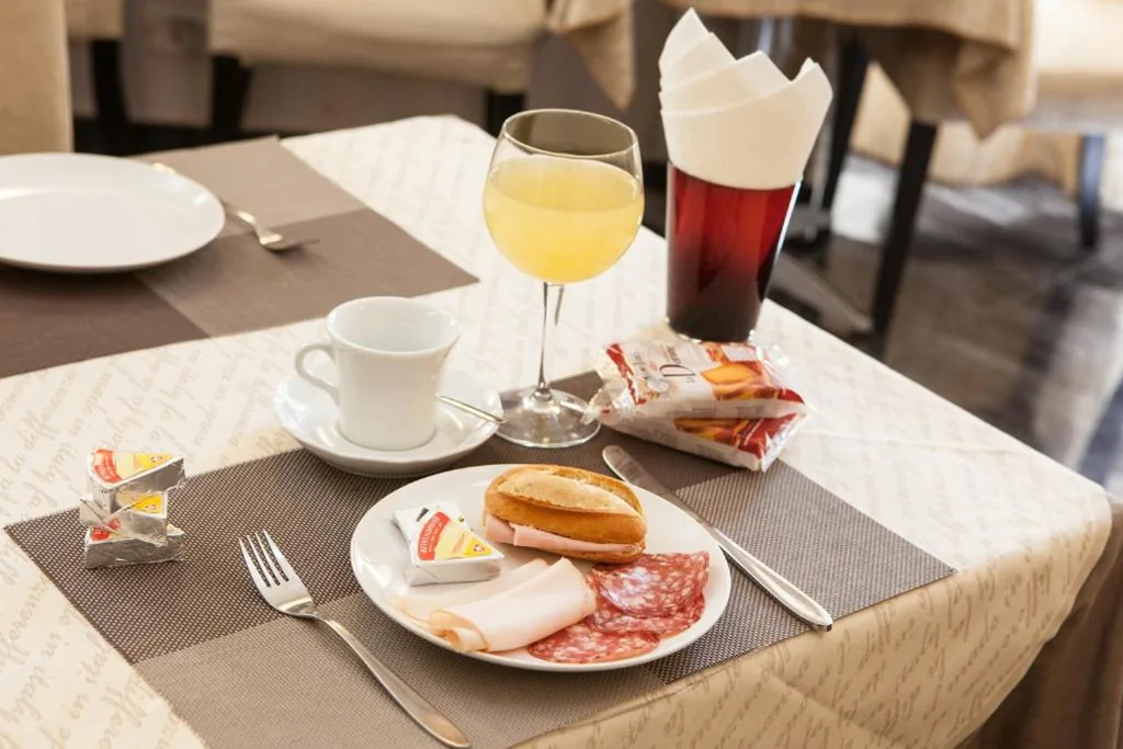 Hotel Adriano — foto 4