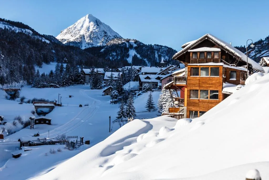 Hotel Al Foiron a Claviere, con accesso diretto alle piste