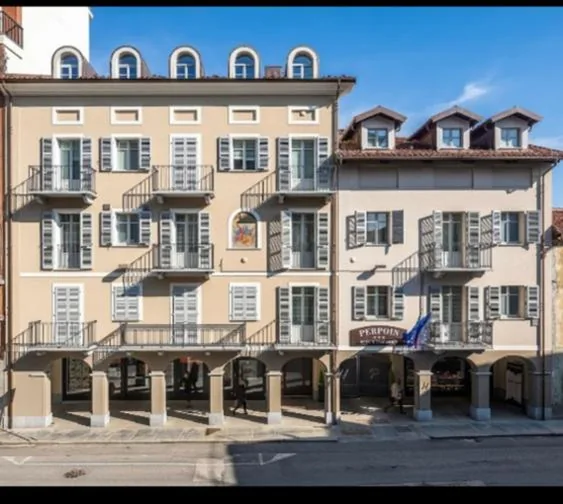 Hotel & Apartments ” Perpoin “