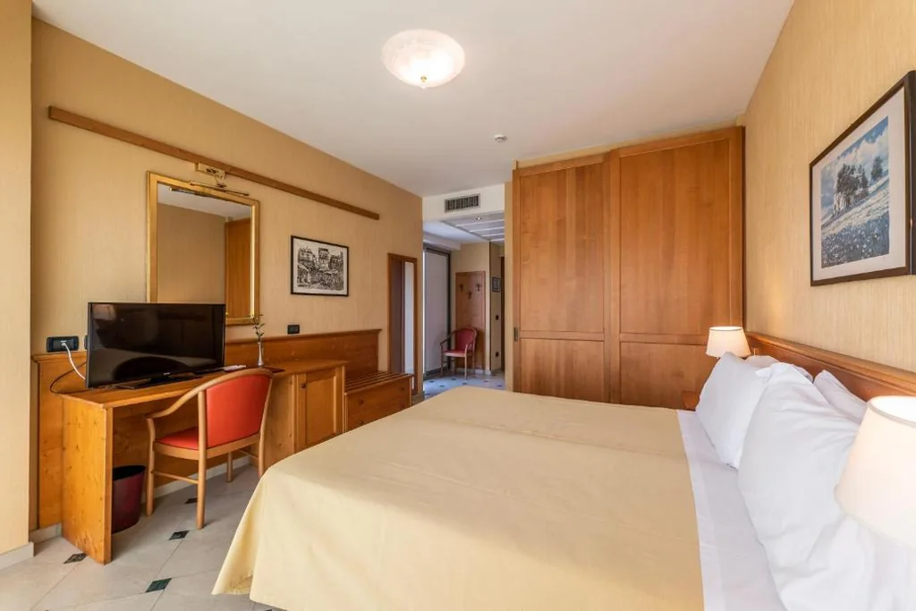 Hotel Bellevue Et Mediterranée — foto 5