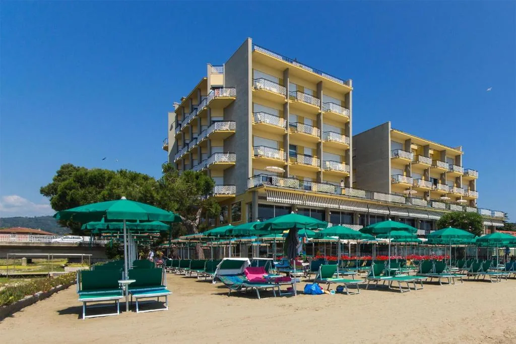 Hotel Bellevue Et Mediterranée — foto 6