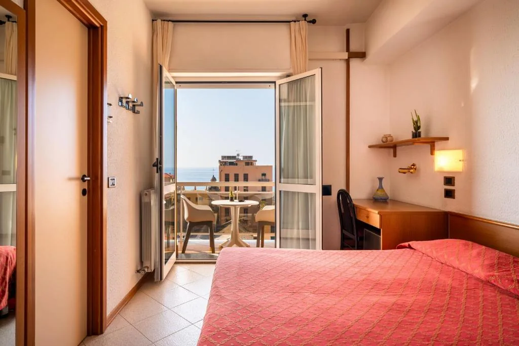 Hotel Careni Villa Italia