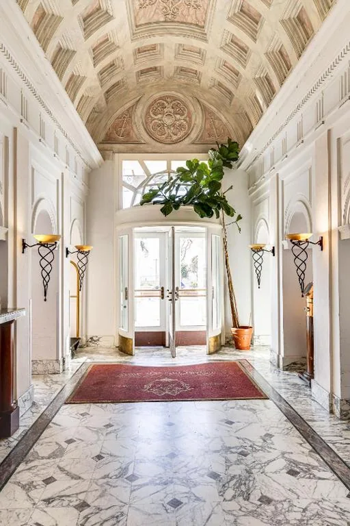 Hotel De La Ville
