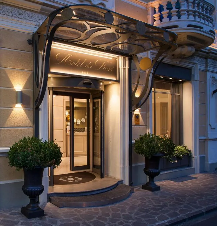 Hotel dei Fiori ad Alassio, a pochi passi dal mare con centro benessere