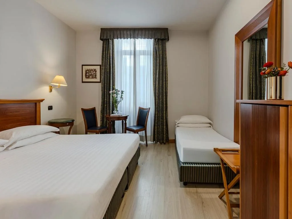 Hotel Diplomatic
