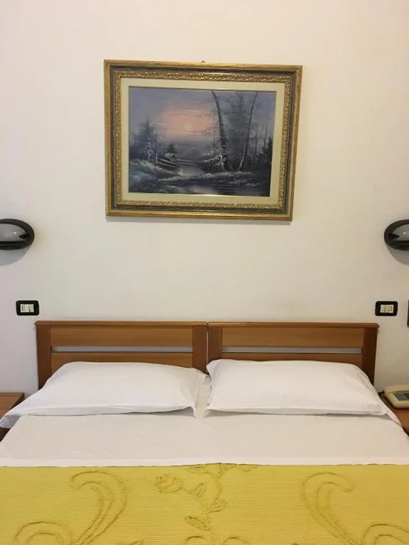 Hotel Dora