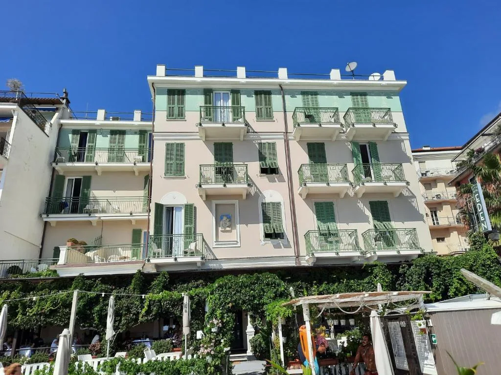 Hotel Eden Alaxi Hotels