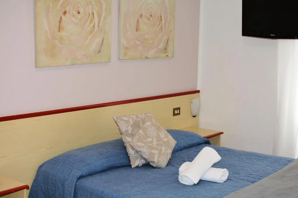 HOTEL LA MADUNINA