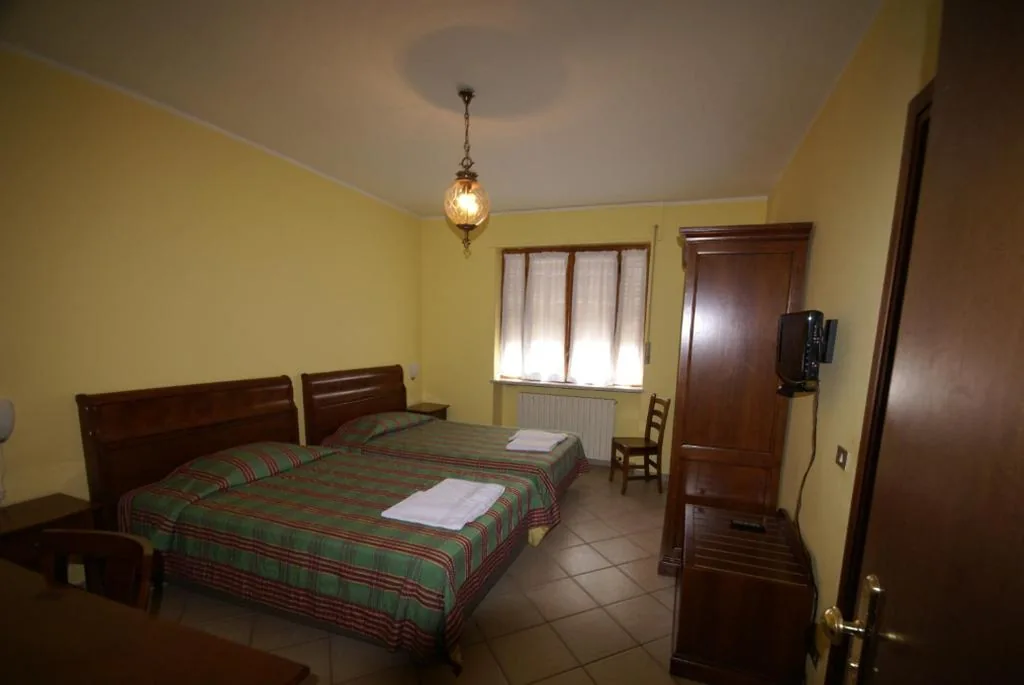 HOTEL LONDRA Locanda Occitana